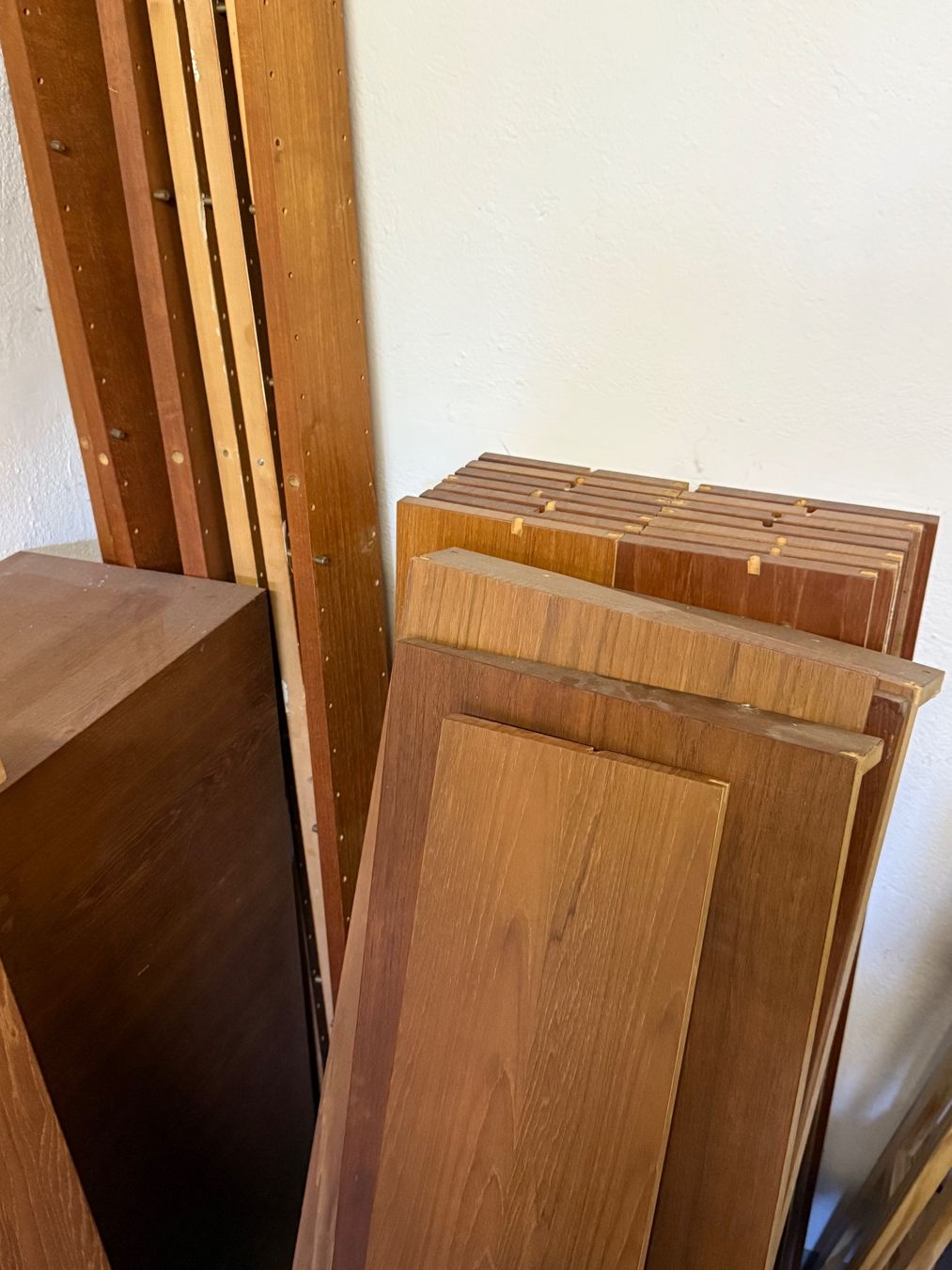 Scaffali: grosses Wandregal aus Holz – Usato da Zürich venduto da VanJensen 1