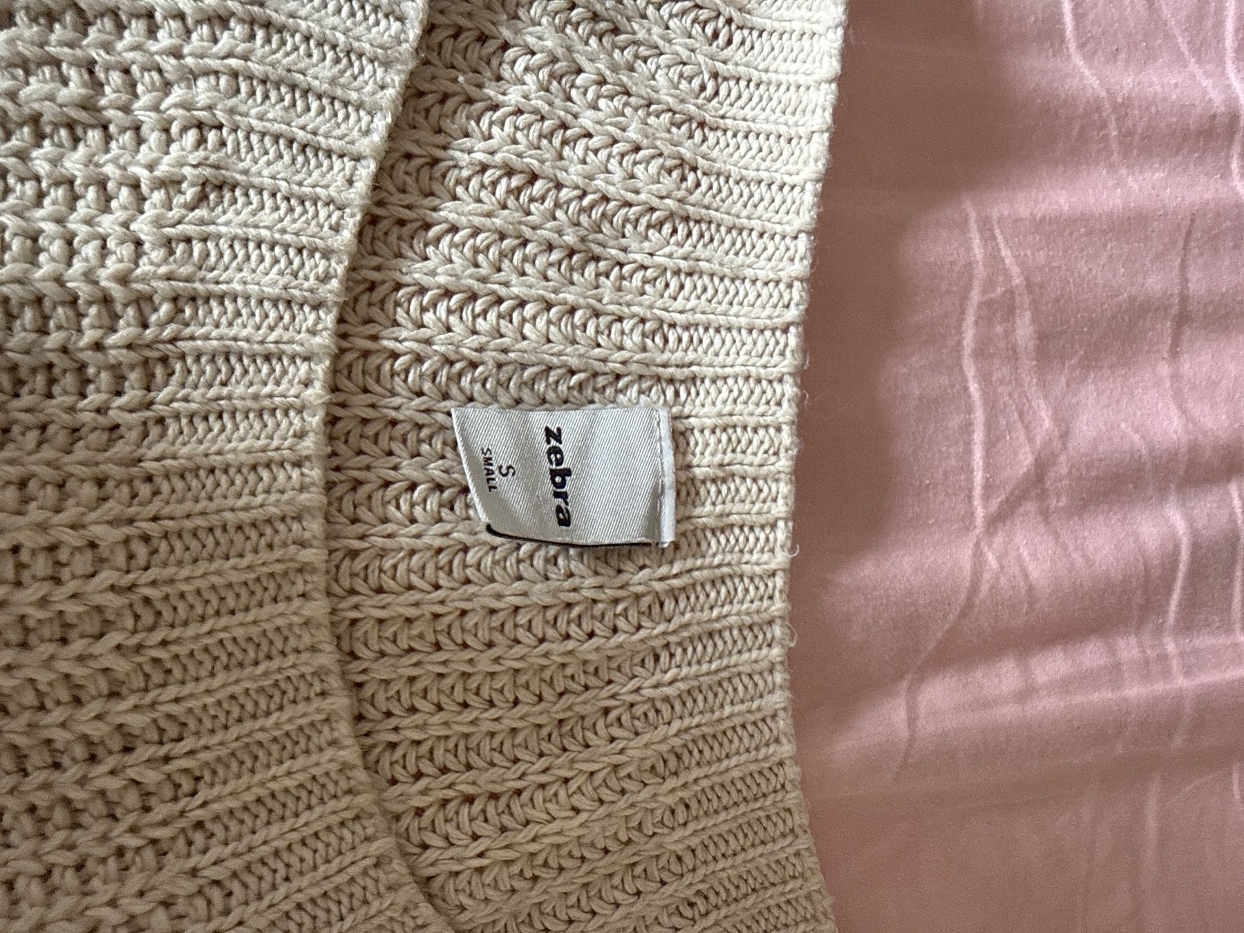 Zebra Top: Pull en maille crème  Zebra - Taille S – Usato da Crissier venduto da cri_cfz7 2