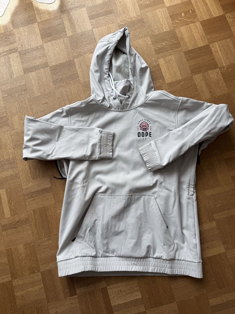 Giacche: Dope Snowboardjacke – Usato da Pratteln venduto da ger_qdj9