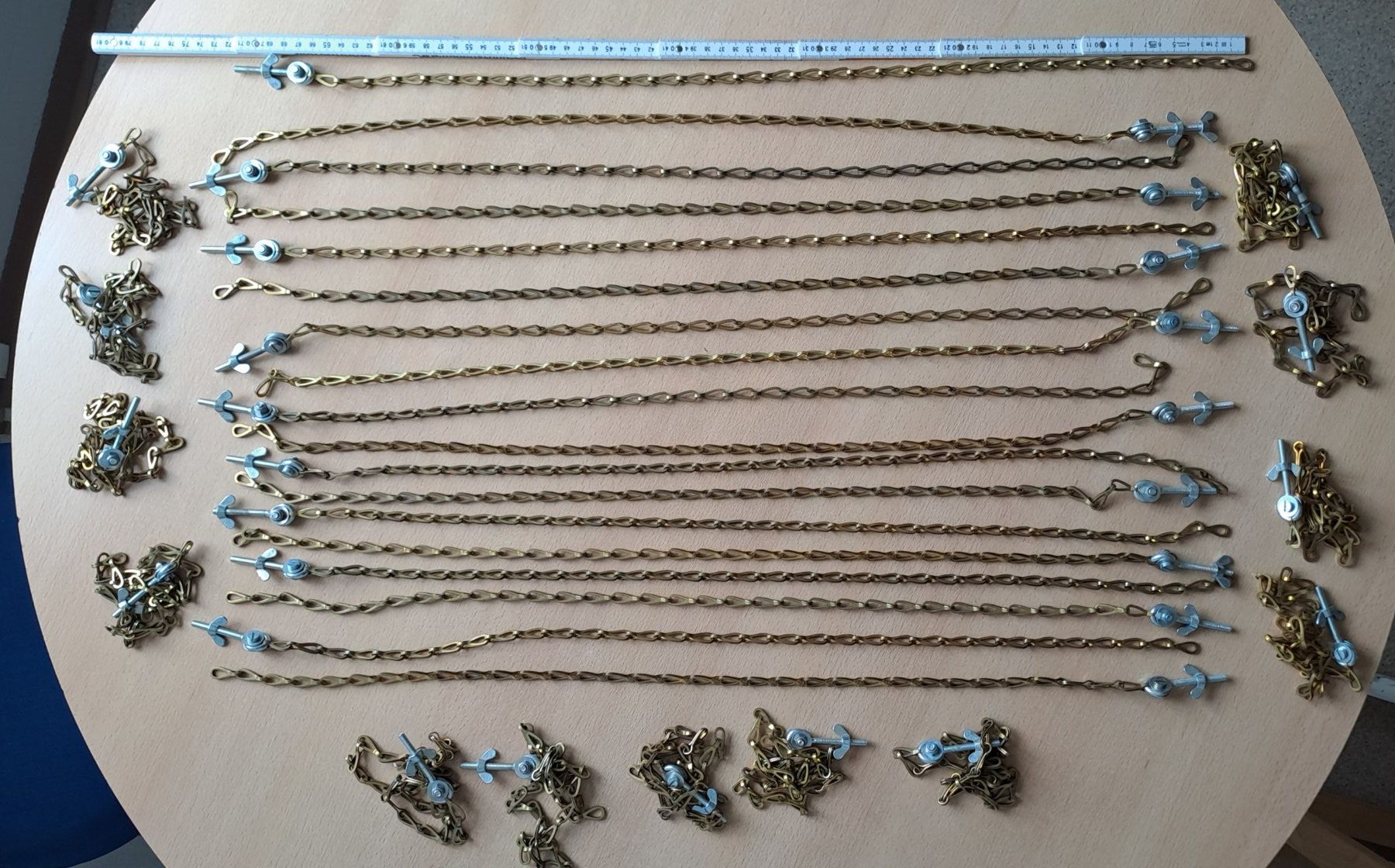 Tutti gli attrezzi: Kette metall - goldfarben - 29 Stück – Usato da Speicherschwendi venduto da allowed-crime