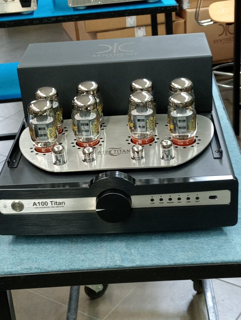 Amplificatori: Synthesis Audio A100 Titan – Nuovo e nell'imballaggio originale da St-Cergue venduto da per_6cx5 6