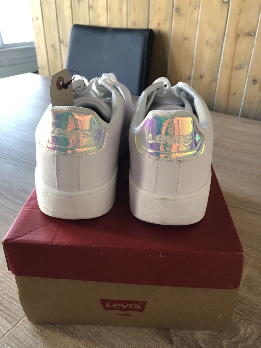 Levi's Schuhe für Jungen: Levi's Sneaker Gr. 37 White Mirror Neu mit Karton – Neu und originalverpackt aus Goldingen von FirebirdLady92 3