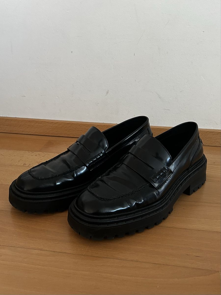 Massimo Dutti Scarpe da donna: Massimo Dutti Loafer schwarz Gr. 38 – Usato da Zürich venduto da Ninabeax
