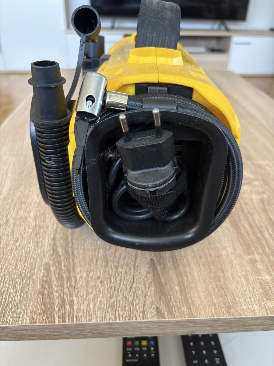 Stanley Compressori: Stanley FATMAX Luftkompressor V20 guter Zustand – Nuovo (secondo la descrizione) da St.Ursen venduto da Amdxp 1