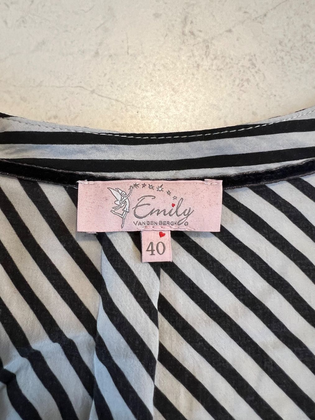 Emily van den Bergh Camicette: Emily van den Bergh Bluse, Gr. 40, schwarz/weiss gestreift – Usato da Mumpf venduto da Roxy_Piercing 1