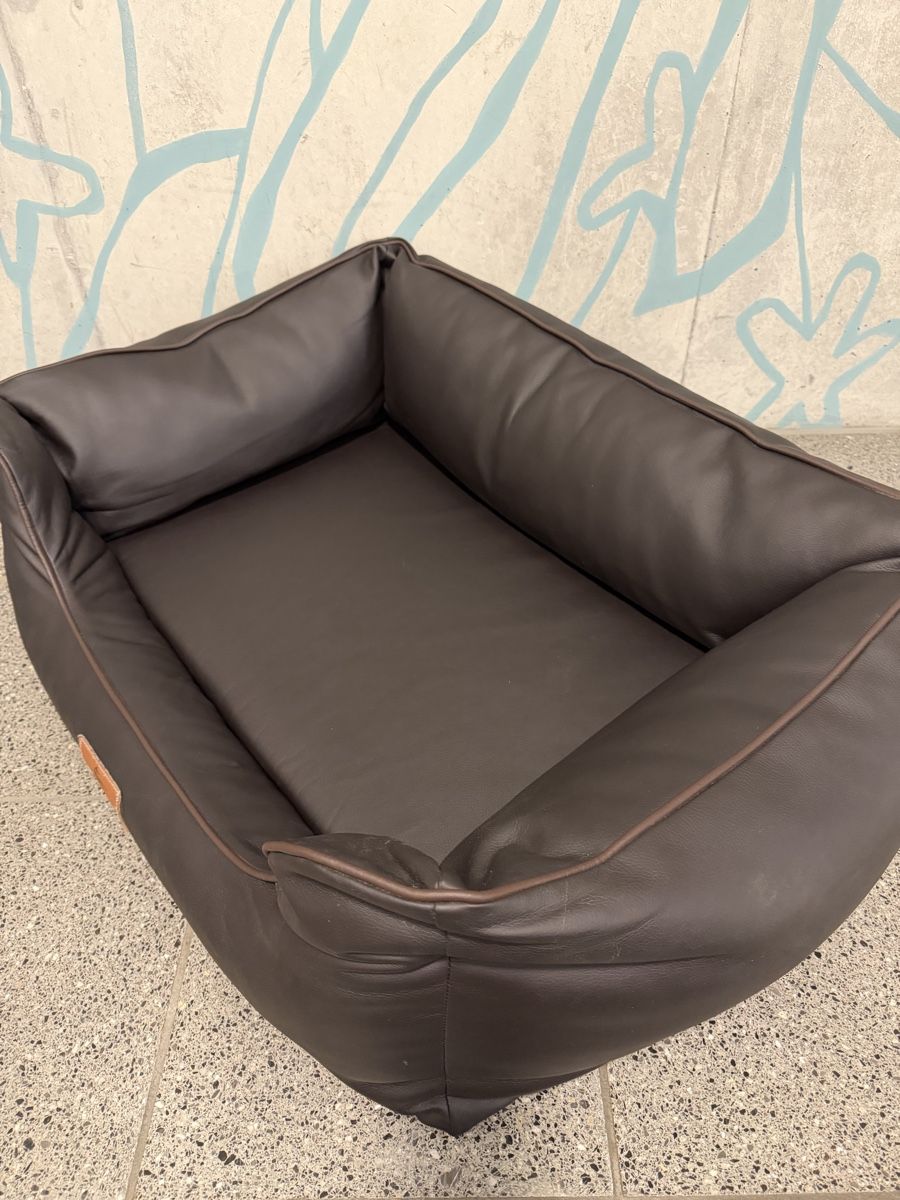 Niches, paniers: Hundebett orthopädisch, Knuffelwuff – D'occasion à Luzern par Feliz 5