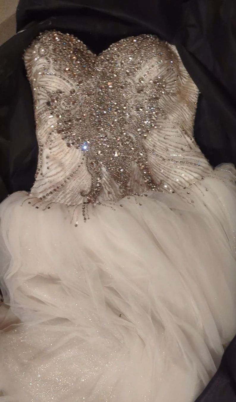 Robes: Hochzeitskleid Princess – D'occasion à Oberbüren par Joliemoegg 1