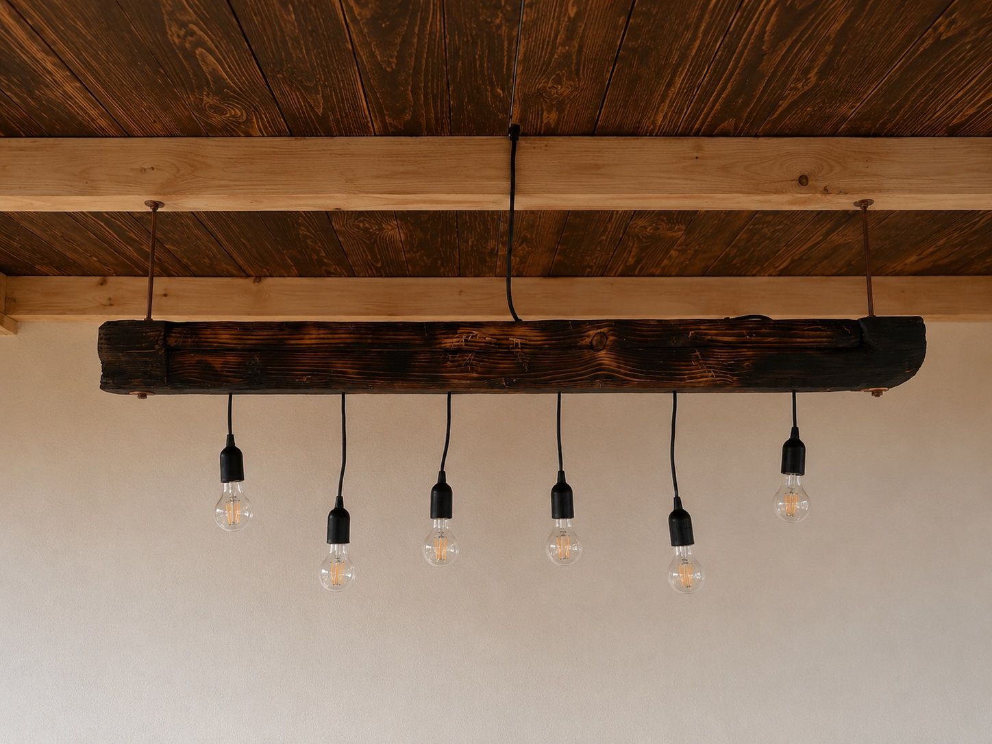 Lampade: Rustikale Balkenlampe aus Holz – Usato da Hüttwilen venduto da Joell1M