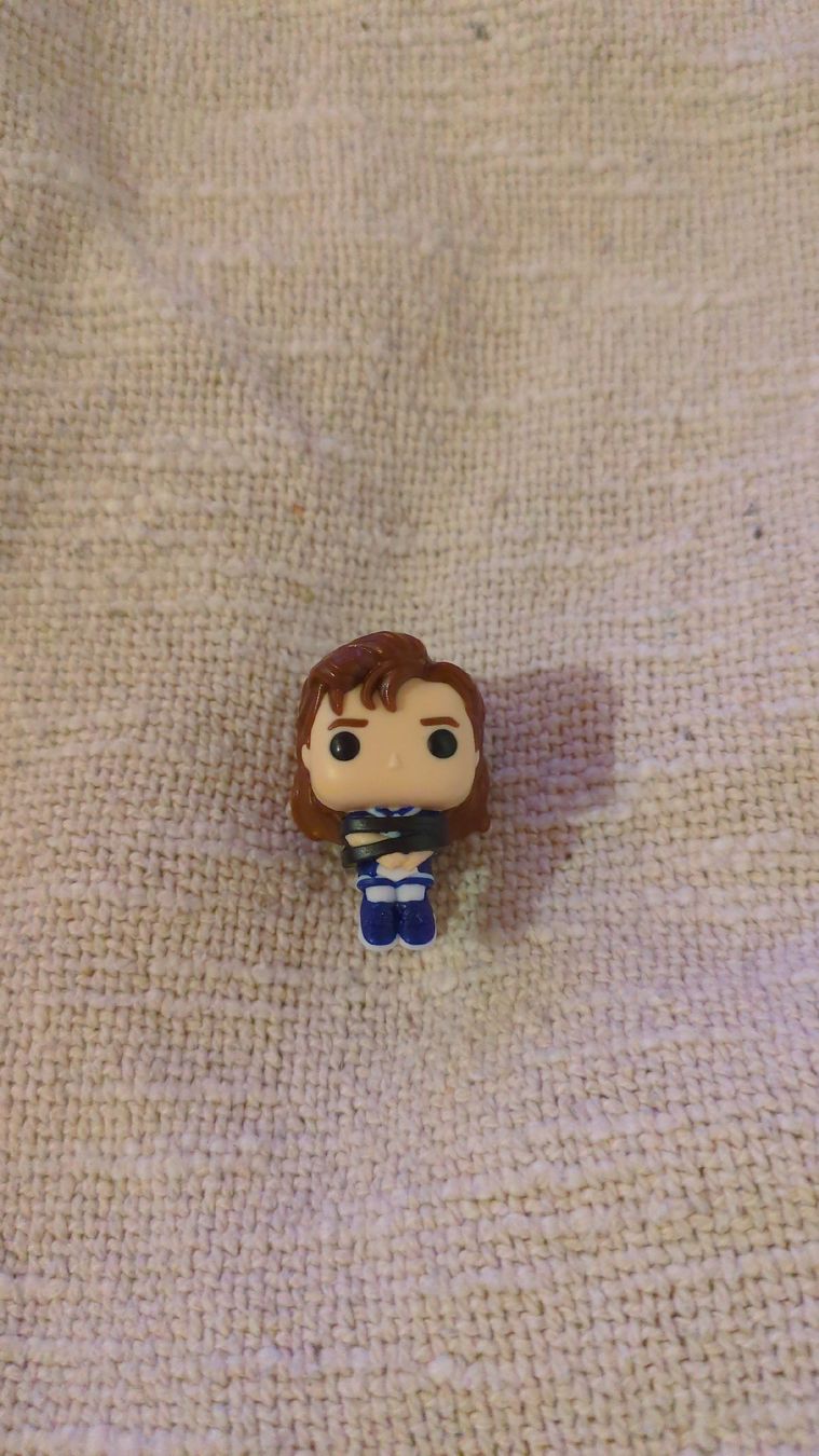 Statuette: Robin und Steve Stranger Things Kinder-Ei Figur – Usato da Opfikon venduto da rus_x8fg 2