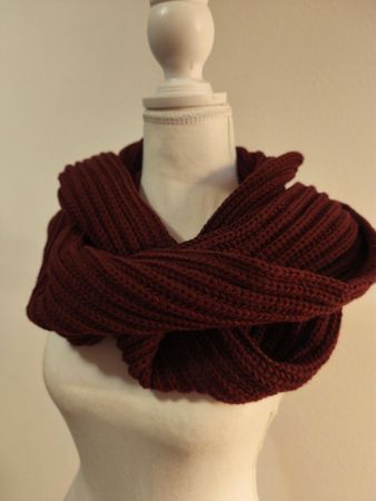 Terranova Strickschal Bordeauxrot - Neu