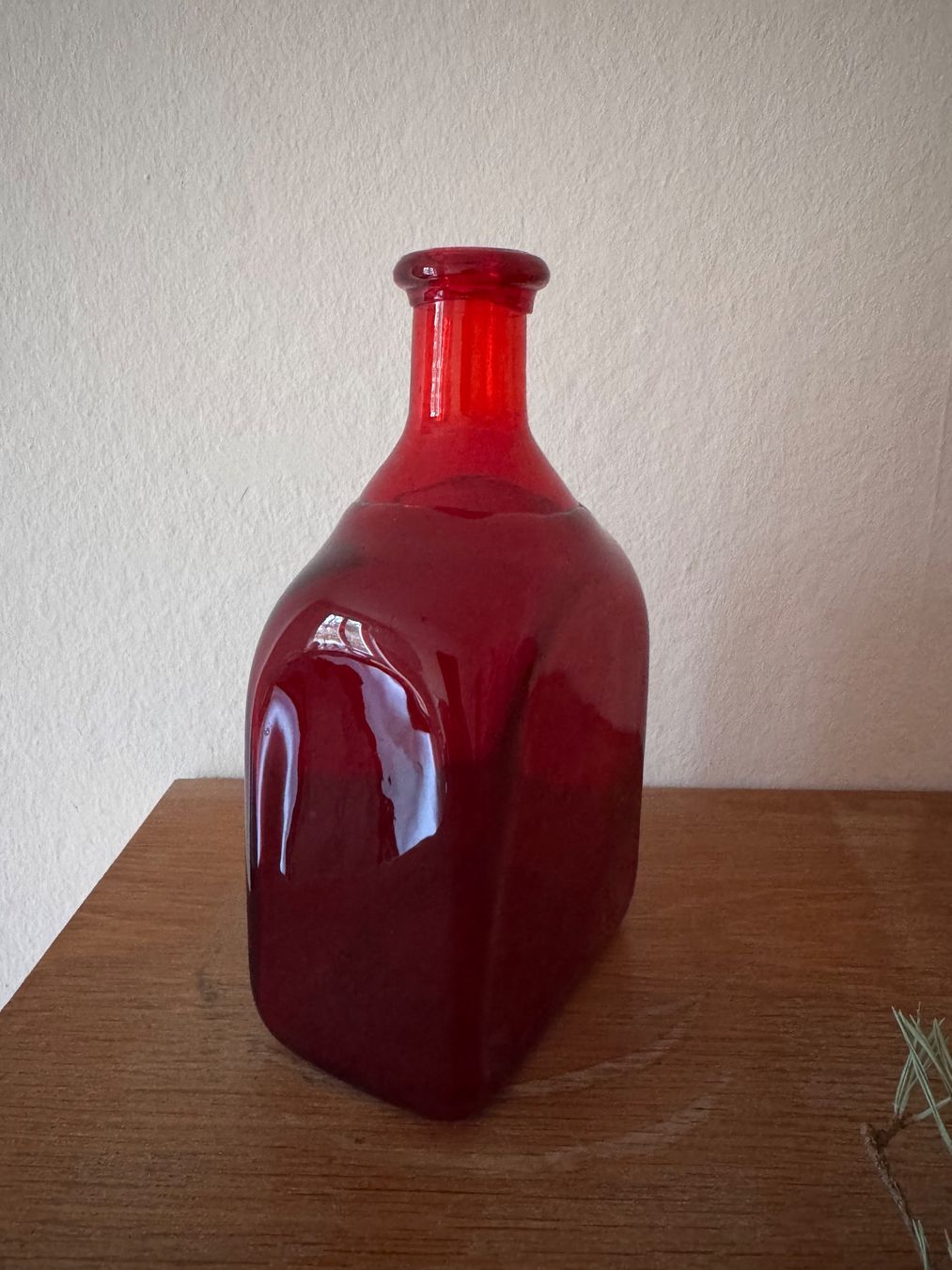 Vasi & Recipienti: Mid Century Glasvase rot – Usato da Zürich venduto da casual4 3