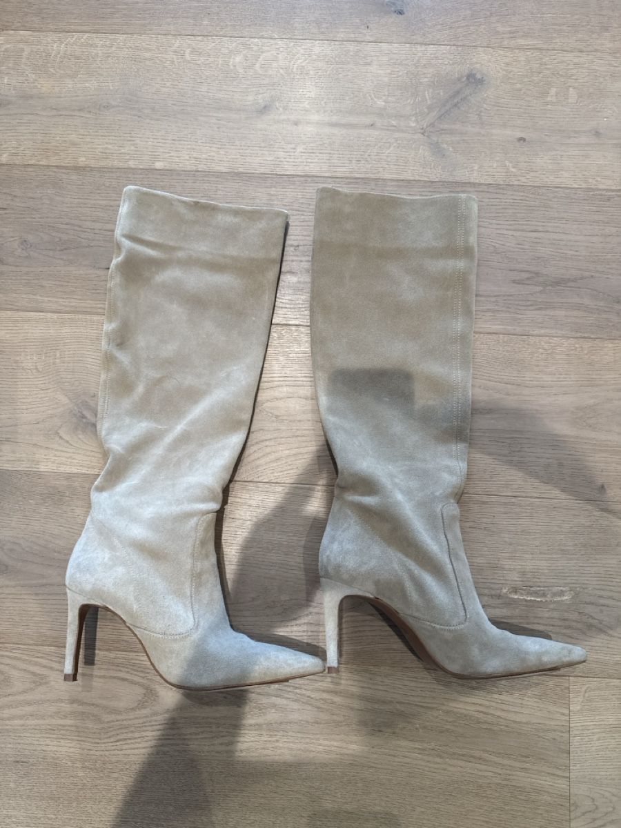 Zara Chaussures femmes: zara Stiefel – D'occasion à Wettswil par lalinda85
