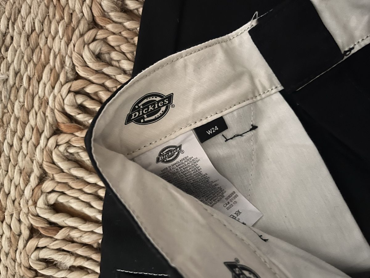 Dickies Pantaloni: Dickies Hosen W24 – Nuovo (secondo la descrizione) da St. Gallen venduto da terryhelfer 1