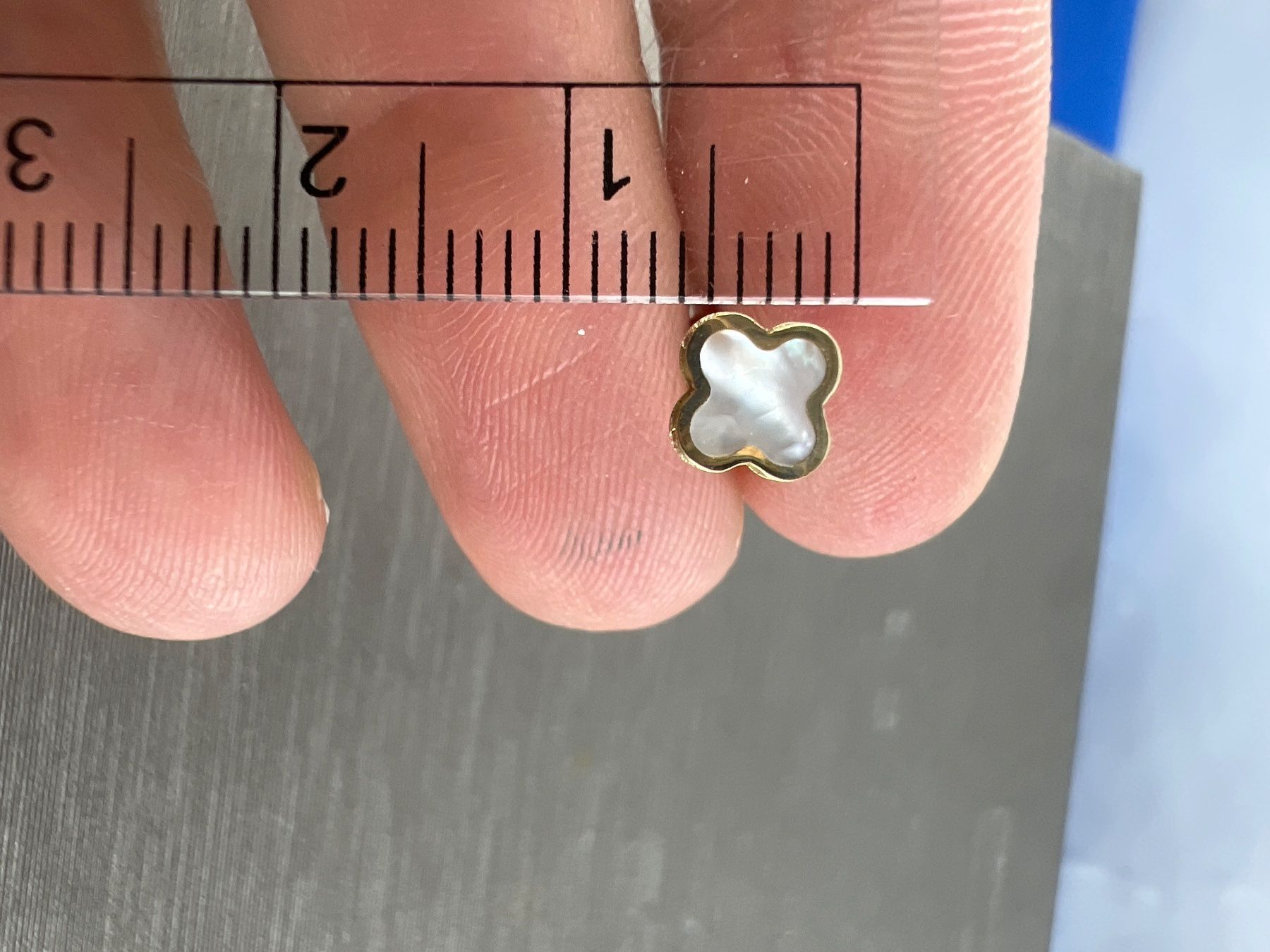 Orecchini pendenti & Orecchini a lobo: Ohrstecker 375 Gold – Usato da Niederuzwil venduto da leo_8857 1