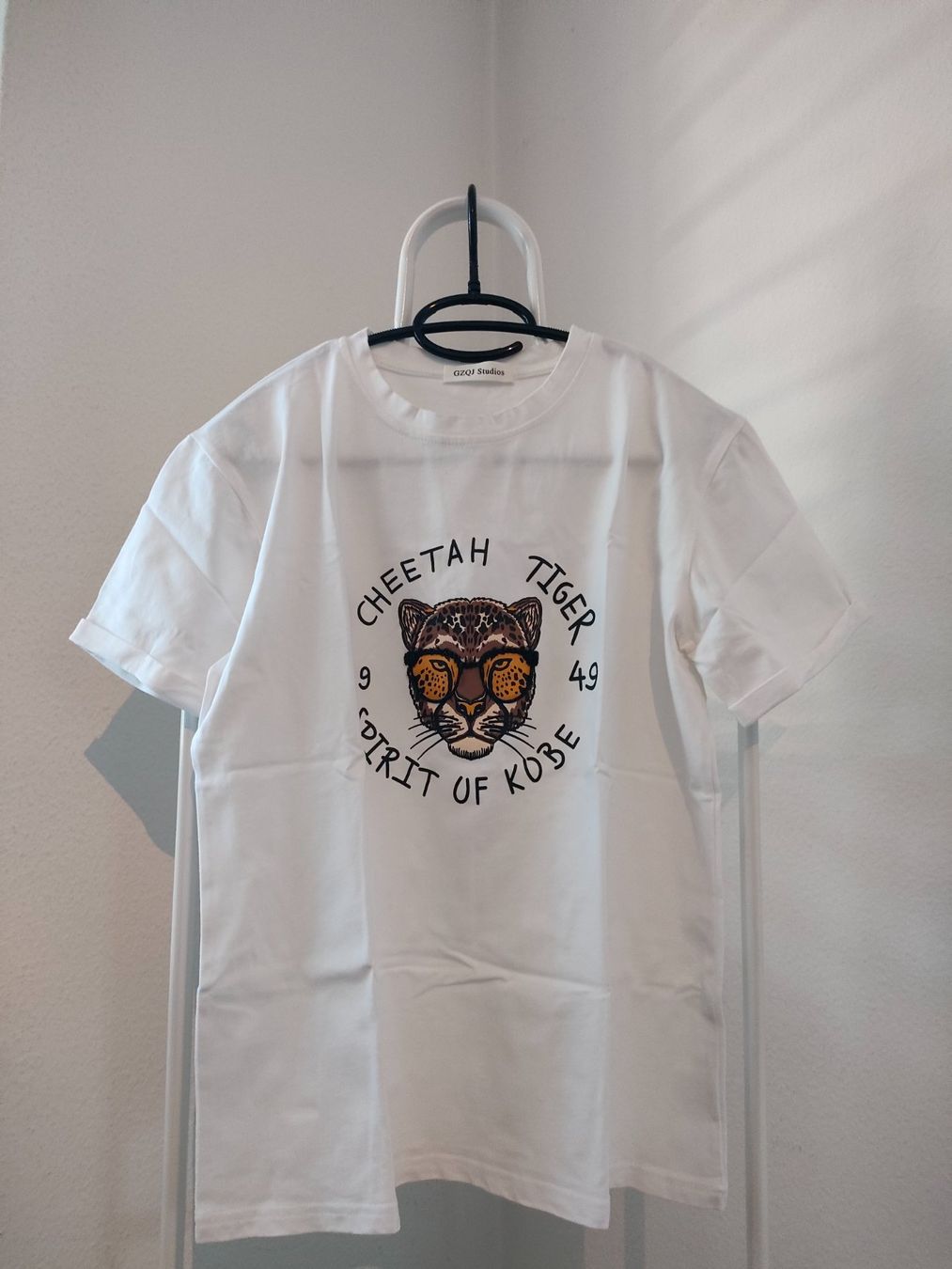 T-shirt: Wunderschönes Tiger T-Shirt Print weiss – Nuovo (secondo la descrizione) da Dietikon venduto da MJ_Sporting
