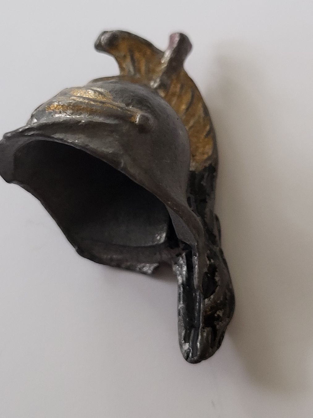 Vêtements & accessoires anciens: antiker miniatur Helm Militär – D'occasion à nunningen par mic_88k2 1