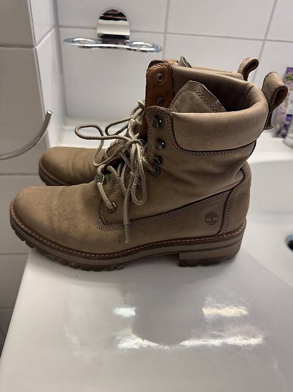Timberland Scarpe da donna: Timberland Schuhe Damen 41.5 – Usato da Zollikon venduto da rose59 1