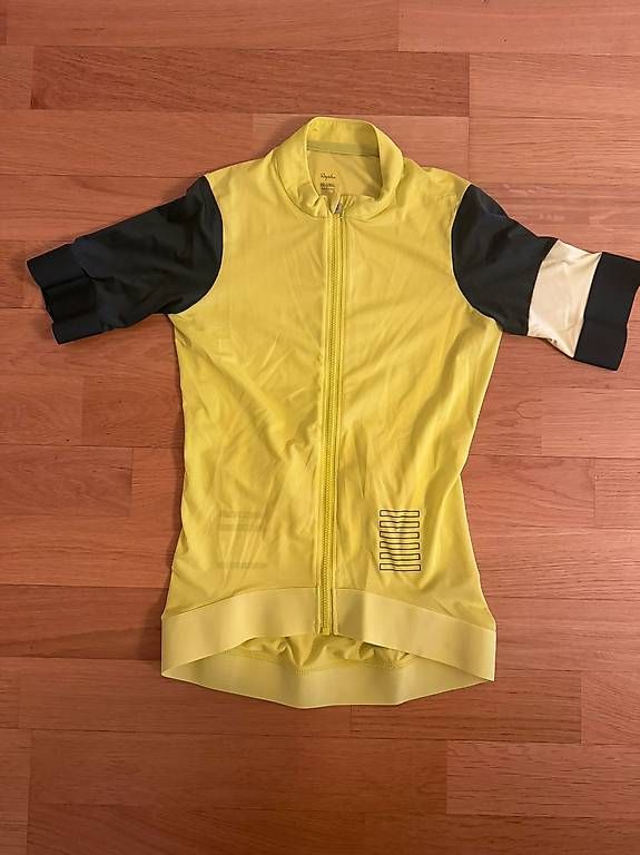 Giacche: Rapha, like new, Size XXS, original Price 120? – Usato da Zürich venduto da den_c99g