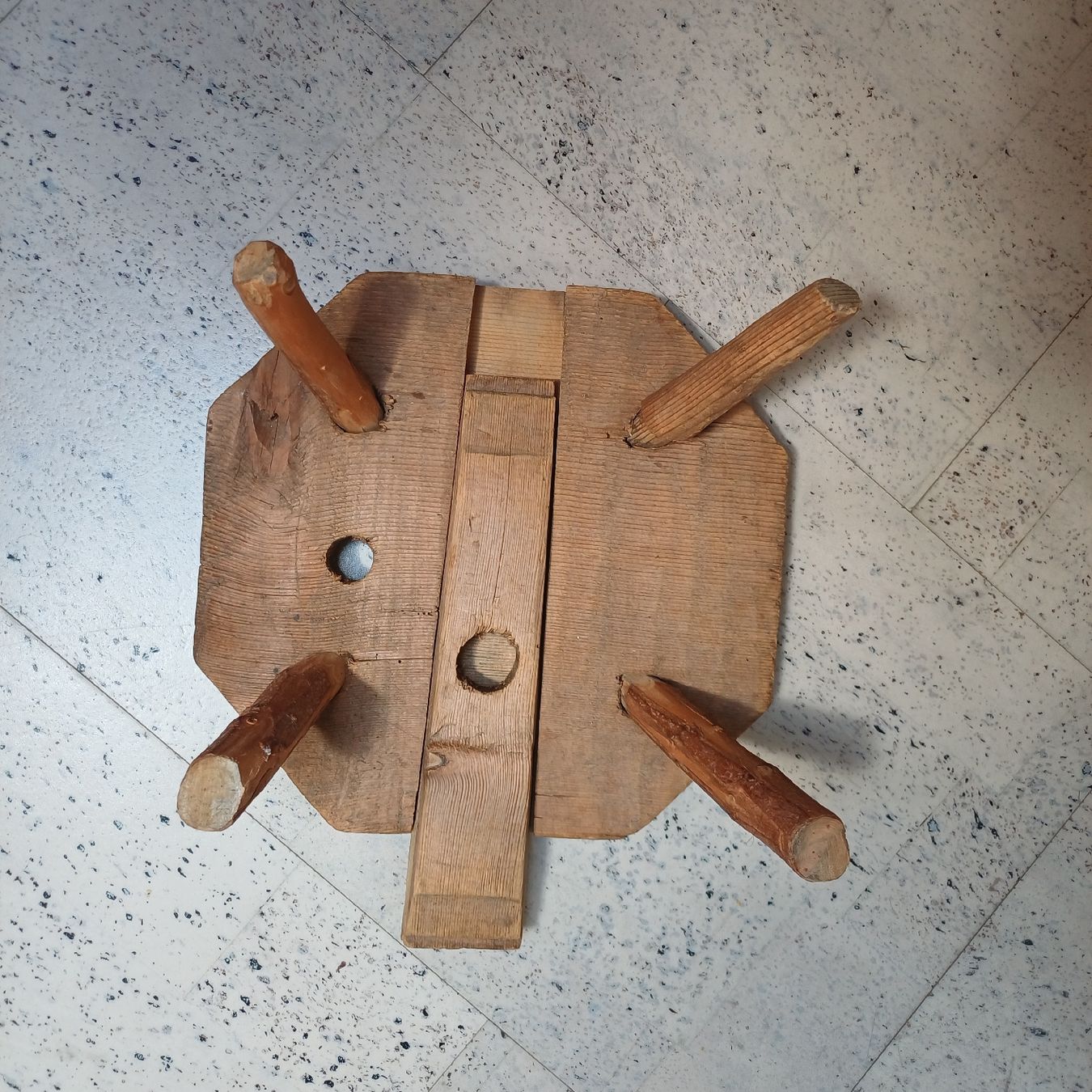 Hocker: Antikes Schemeli – Gebraucht aus Trimmis von grrose 3