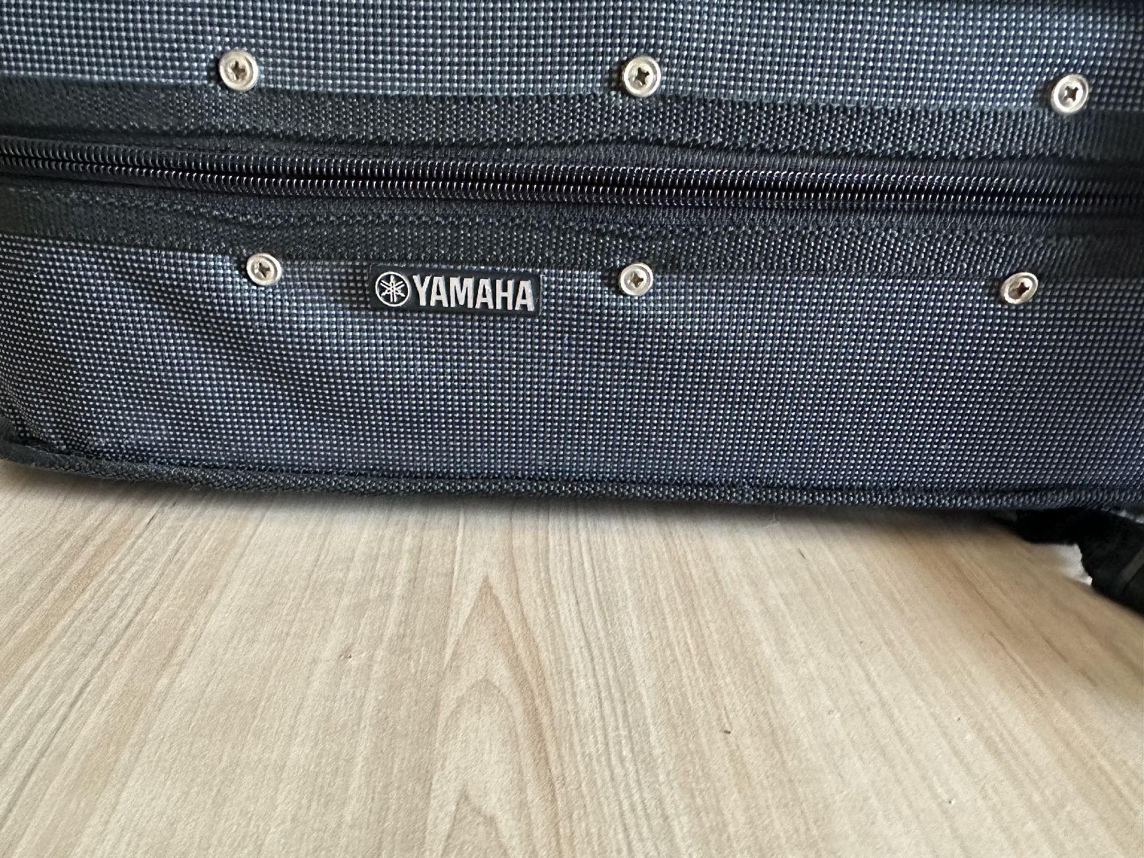 Yamaha Strumenti musicali: Violon Yamaha + accordeur, étui, épaulière. – Usato da Moutier venduto da cos_t72f 3