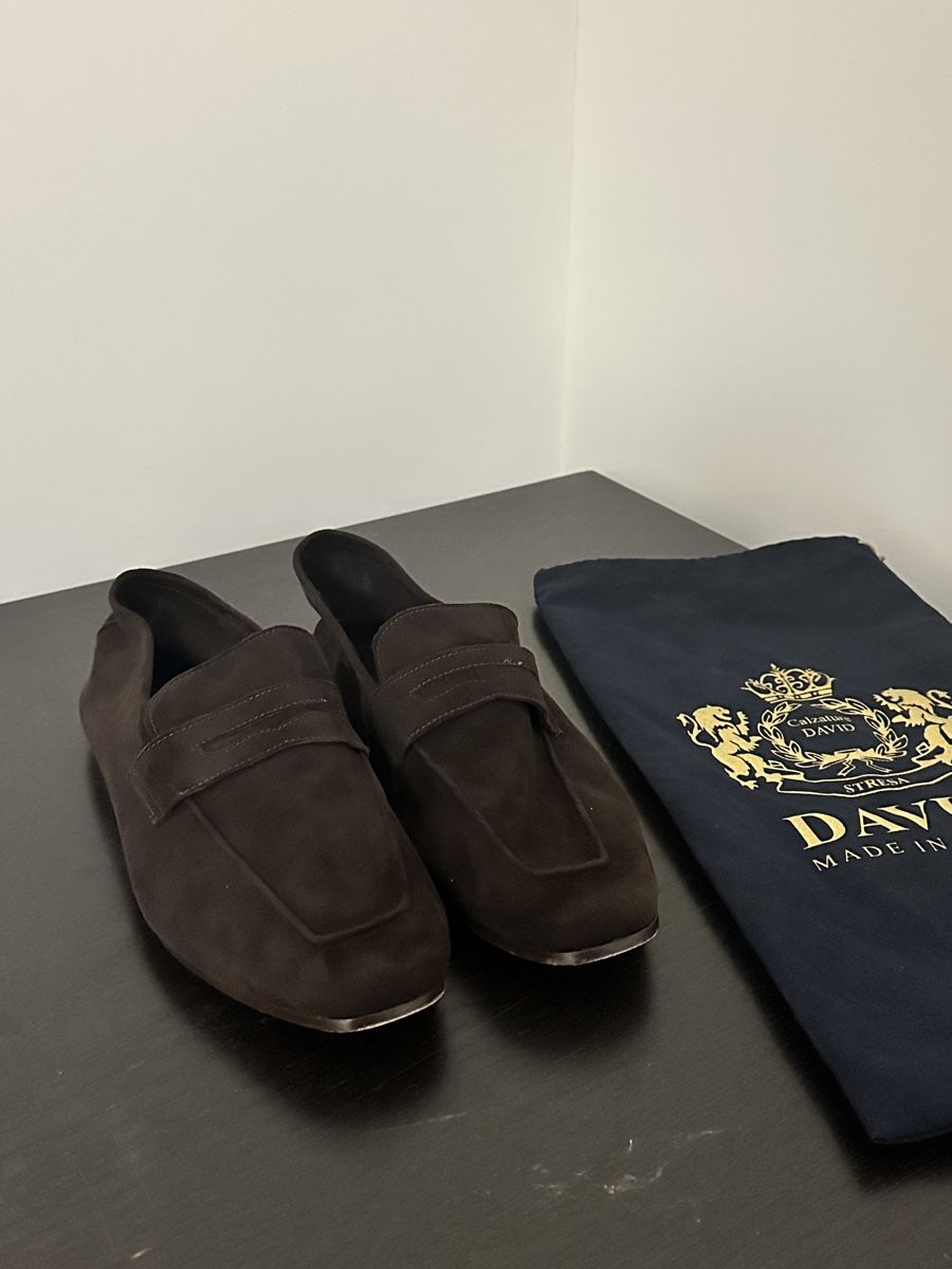 Scarpe da donna: Brown Suede Italian Loafer – Usato da Einsiedeln venduto da emi_5bxs 1