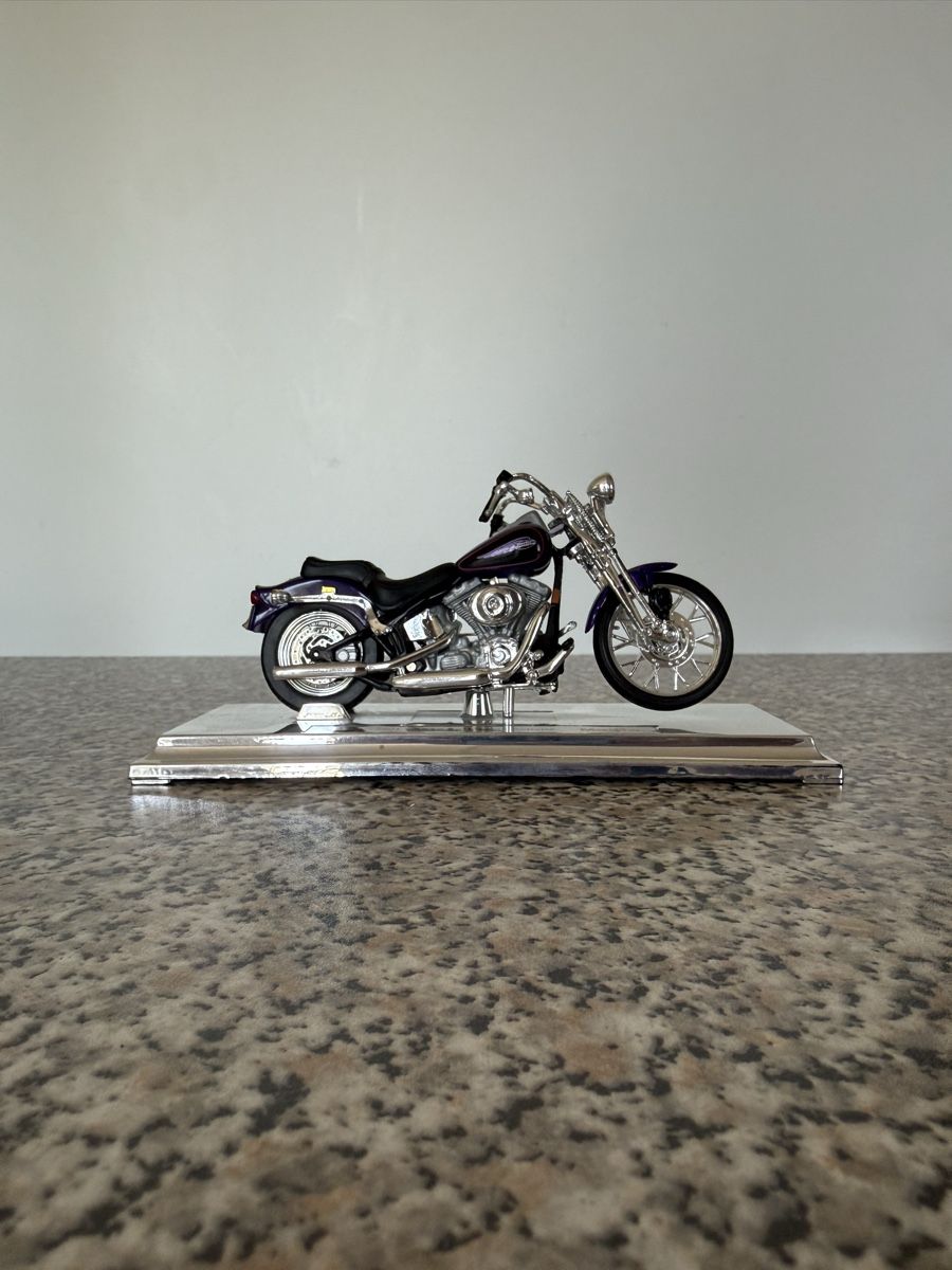 Maisto Modellini d'auto: Maisto Motorrad Modell Harley Davidson – Usato da Wädenswil venduto da dom_pz5d 1