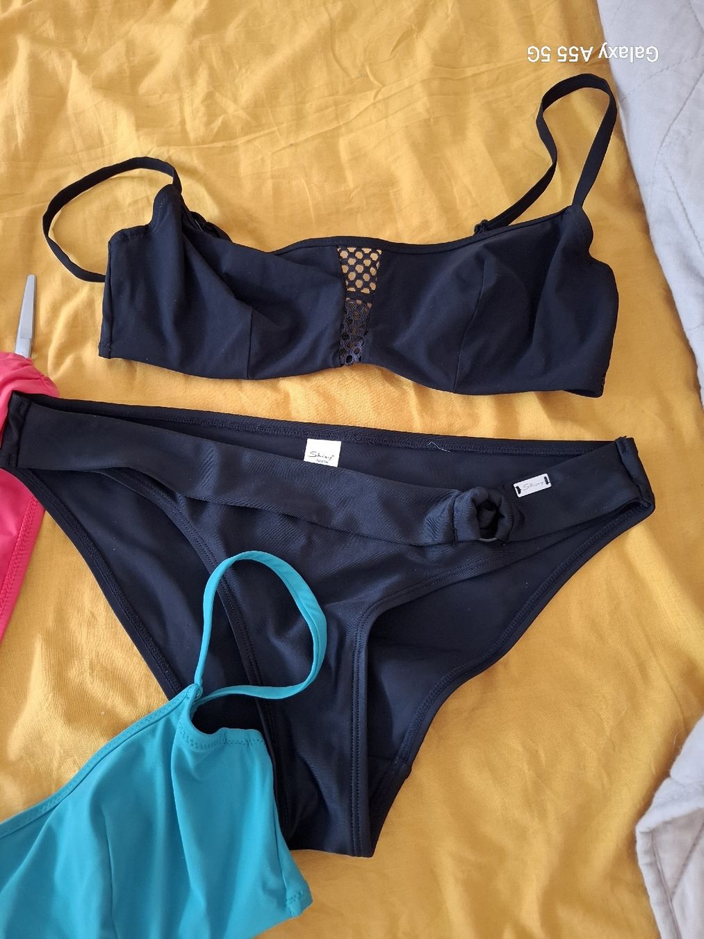 Maillots de bain & Bikinis: Ensemble 3 maillots de bain 2 pièces différentes taille 38 – D'occasion à Payerne par wardi11 1