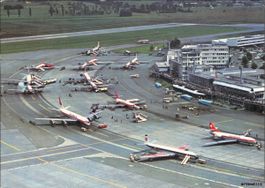 Zürich Kloten Flughafen Swissair Flugzeuge Vogelperspektive