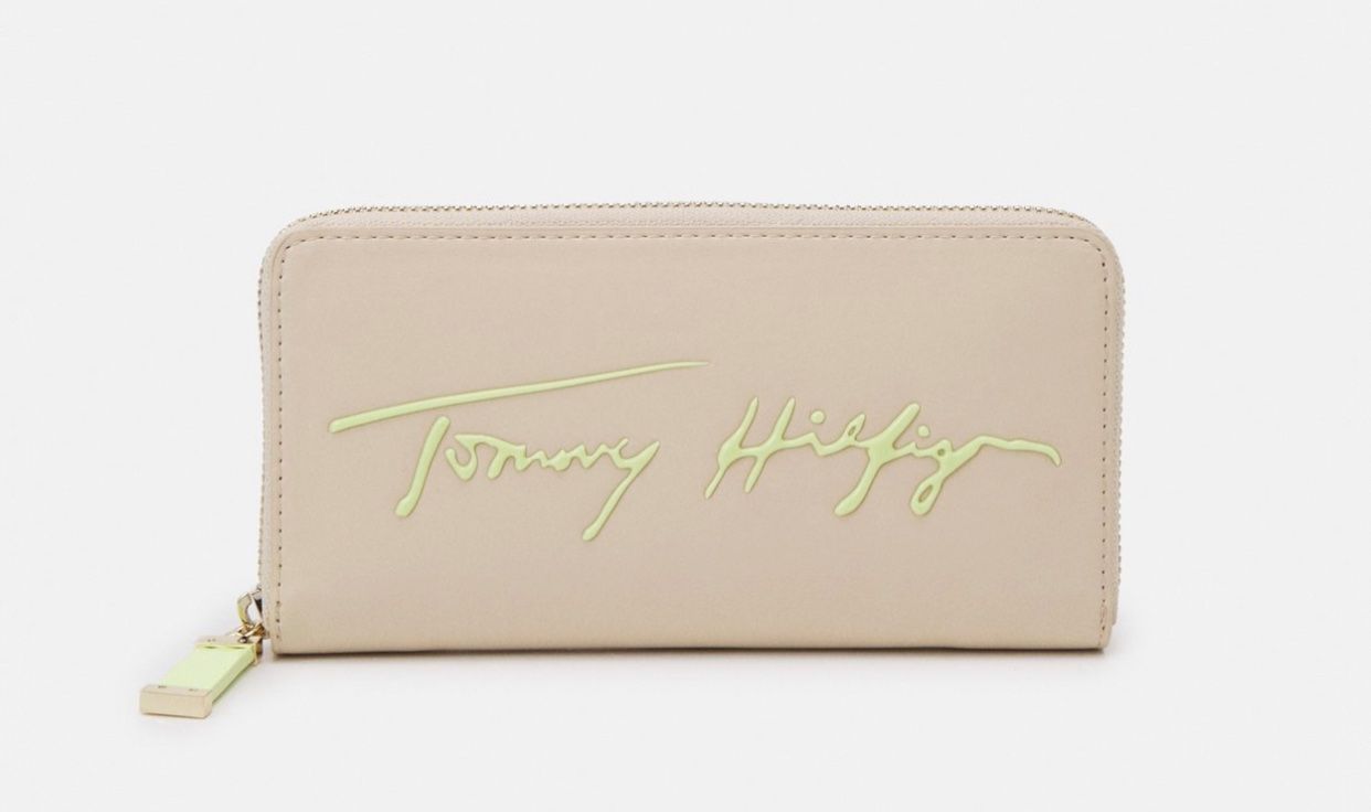 Tommy Hilfiger Portamonete: Tommy Hilfiger Iconic Large Geldbörse – Nuovo e nell'imballaggio originale da Oberaach venduto da Dandy2021