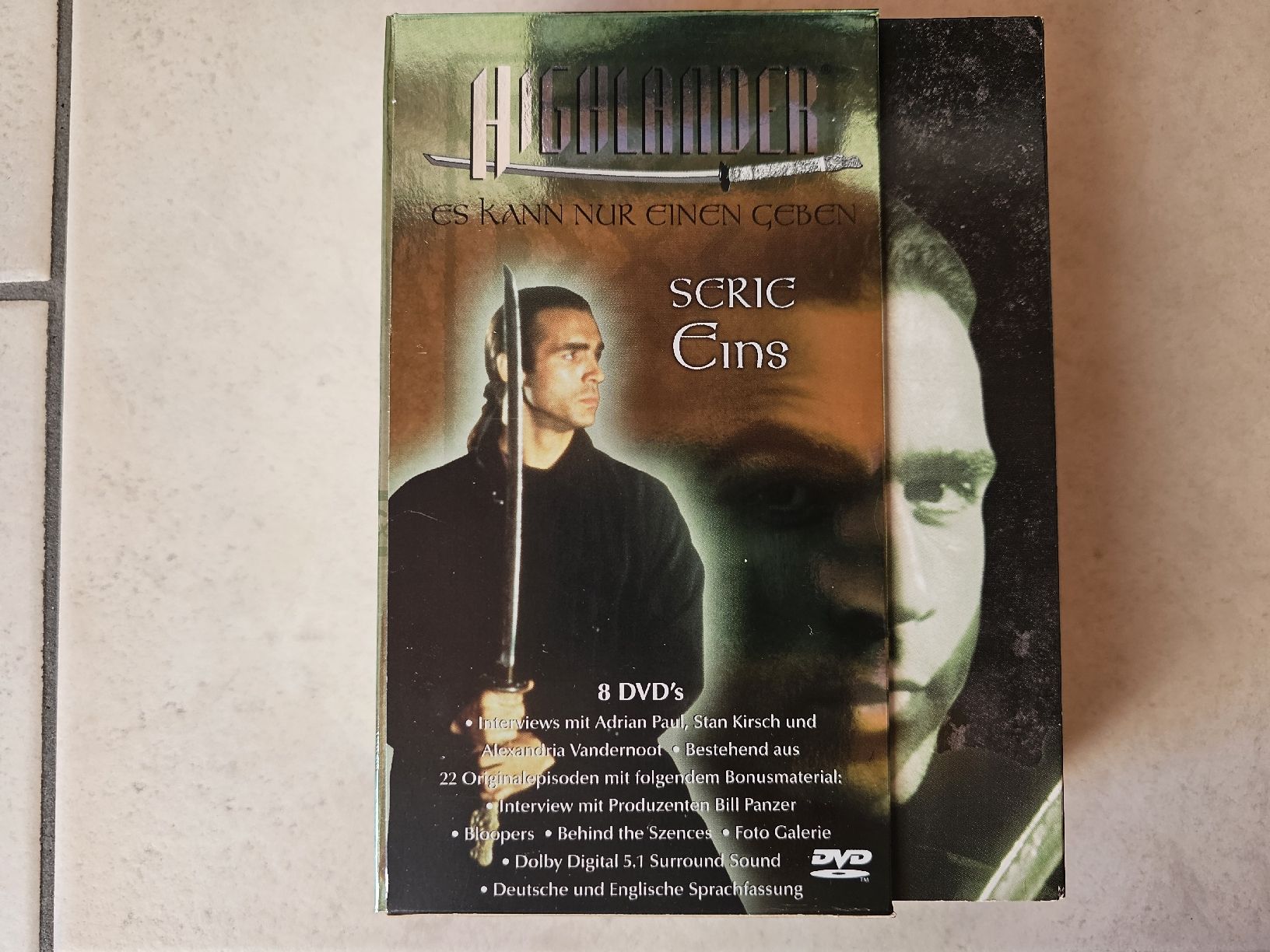 Tutti i DVDs: Highlander  - Es kann nur einen geben / Staffel 1 /  8 DVD's – Usato da Schneisingen venduto da backstore24 1