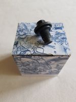 18 x Oelablassschraube / Verschlussschraube, neu