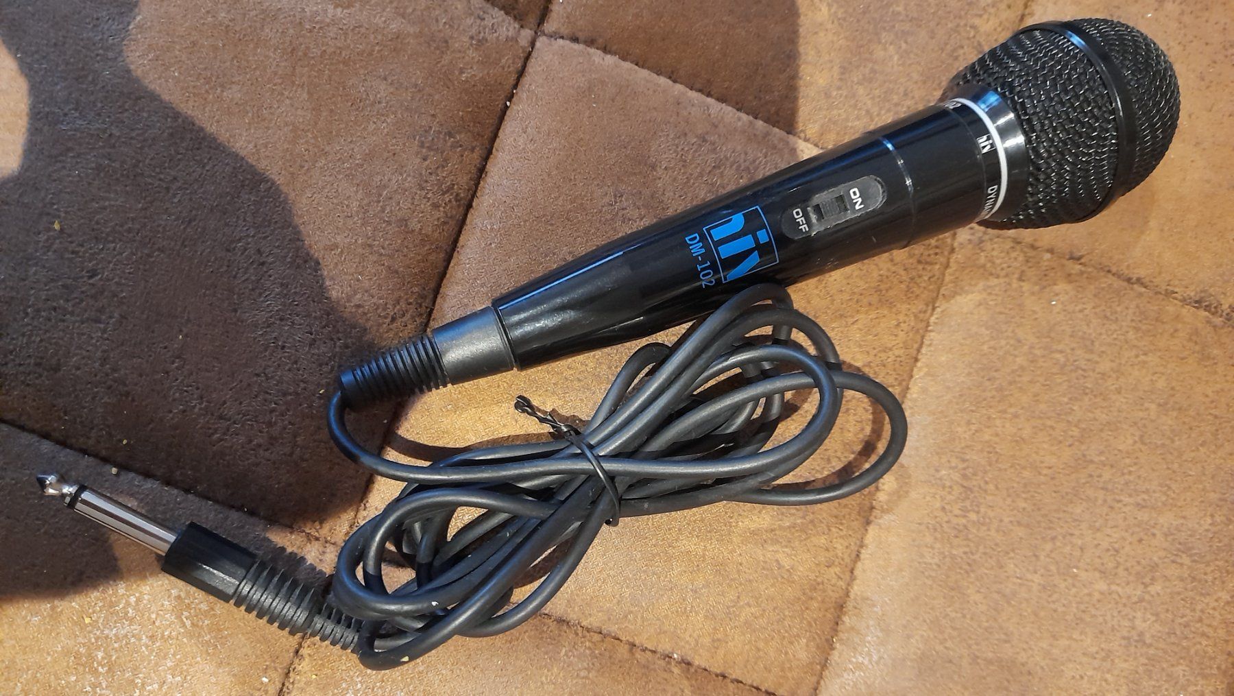 Mikrofone: Mikrofon DM-102 – Gebraucht aus Herisau von komodo0
