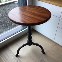 Antiker Salontisch massiv Holz & Gusseisen Zustand gebraucht