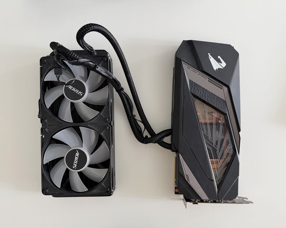 Gigabyte Schede grafiche: AORUS GeForce RTX 2080 Ti XTREME WATERFORCE – Usato da Zürich venduto da Schnullimaus 2