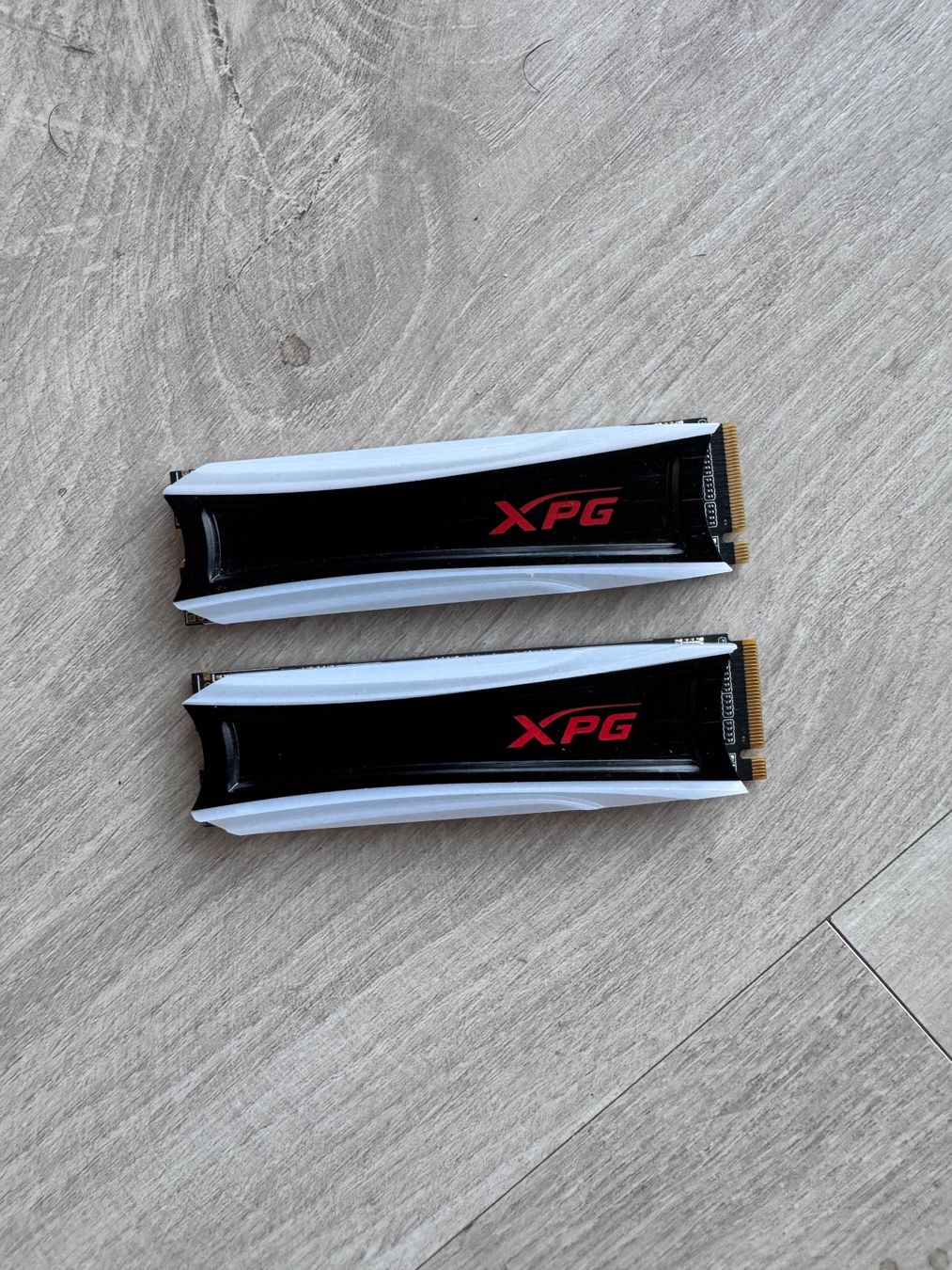 Disques durs: Adata XPG Spectrix RGB Gaming SSD 2+4TB – D'occasion à Neuchatel par Mr-Nobody
