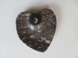 Schale aus Stein