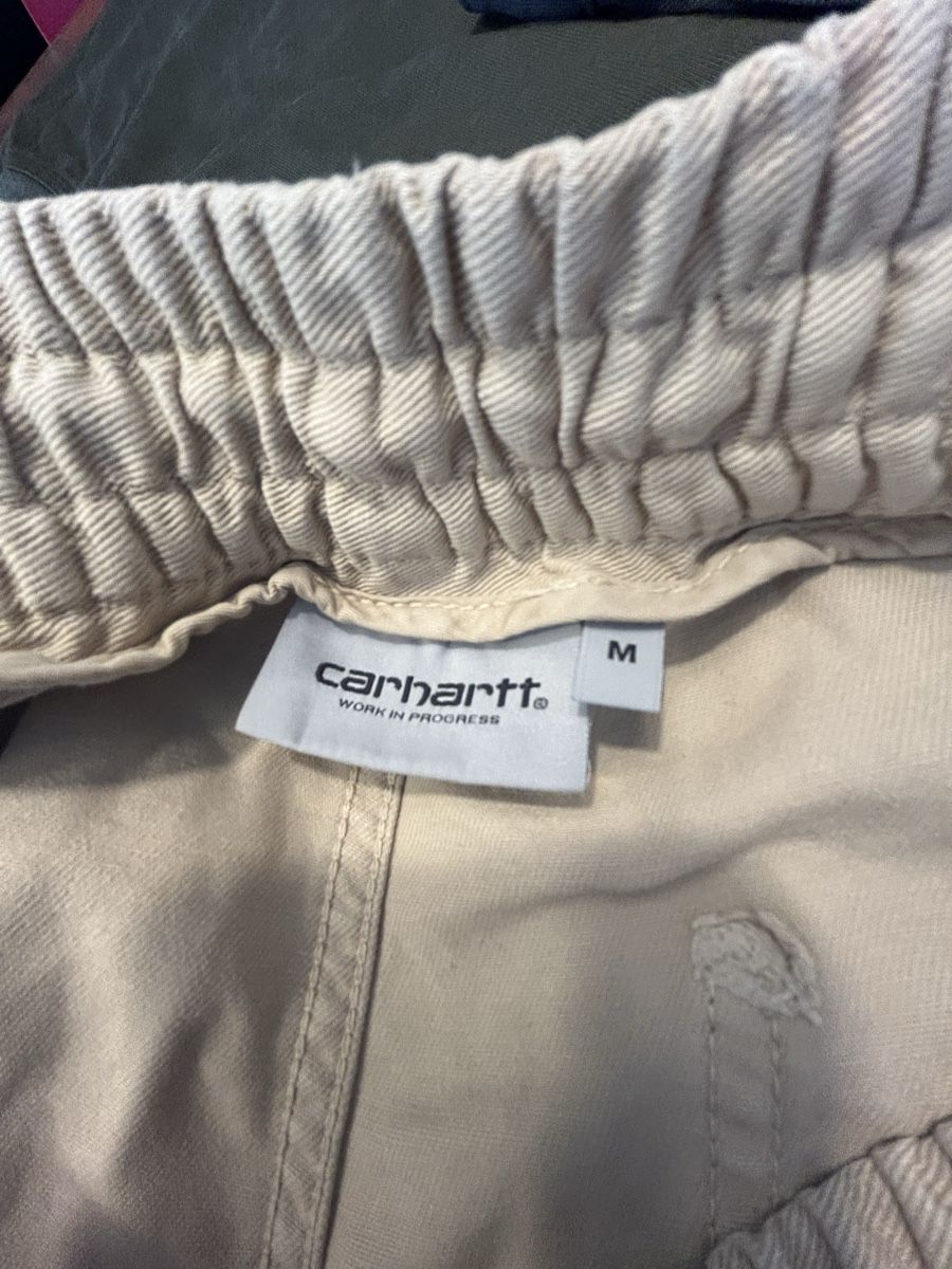 Carhartt Lotti di vestiti: Carhartt Shorts & T-Shirt – Usato da Winterthur venduto da Salmanassar 2