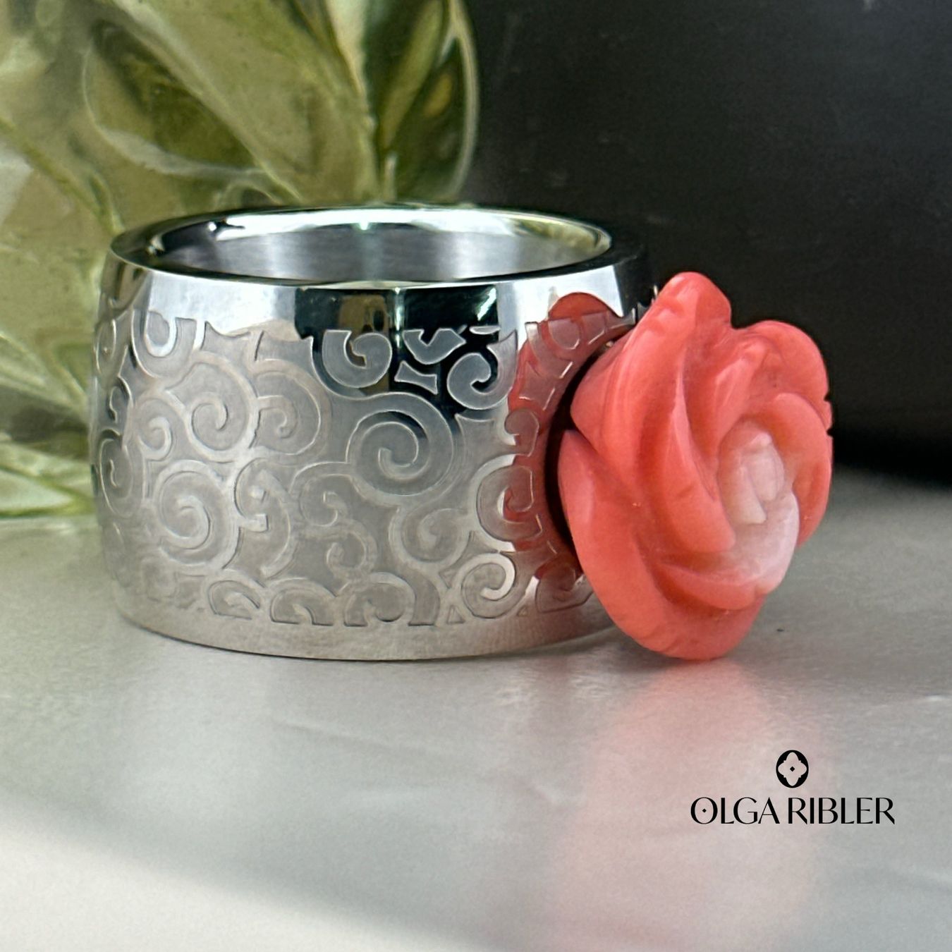 Olga Ribler Anelli: Edelstahl Ring mit Coralle, Ringgrösse 60 – Nuovo (secondo la descrizione) da Luzern venduto da Schmuckoutlet 2