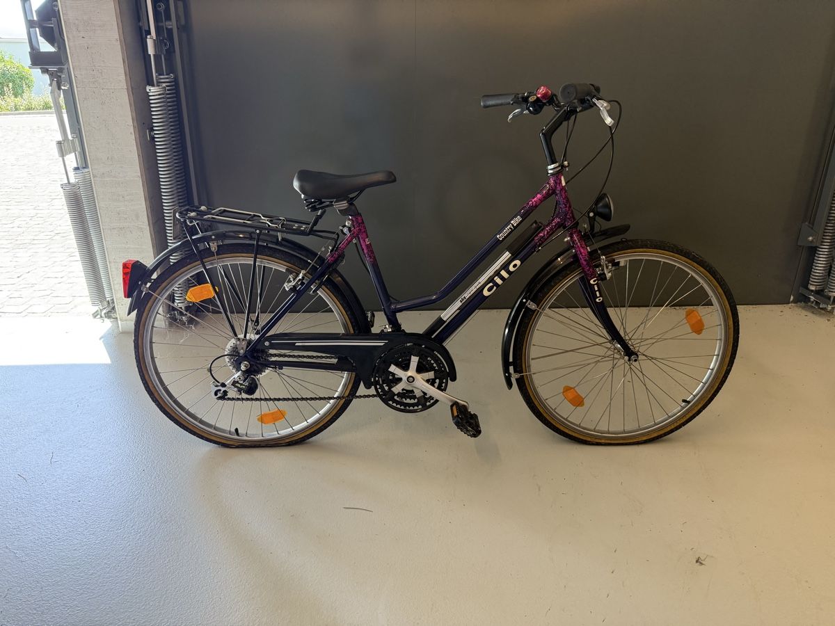 Velos: Altes Damenfahrrad – Gebraucht aus Stäfa von dgubler01 2