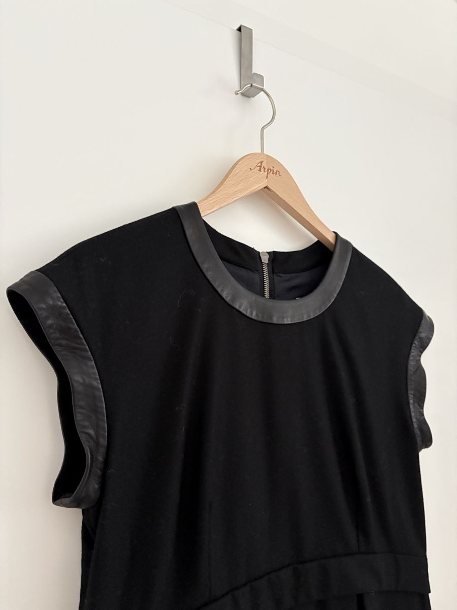 Celine Vestiti: Robe noire Céline  – Usato da Vésenaz venduto da ilomd 1