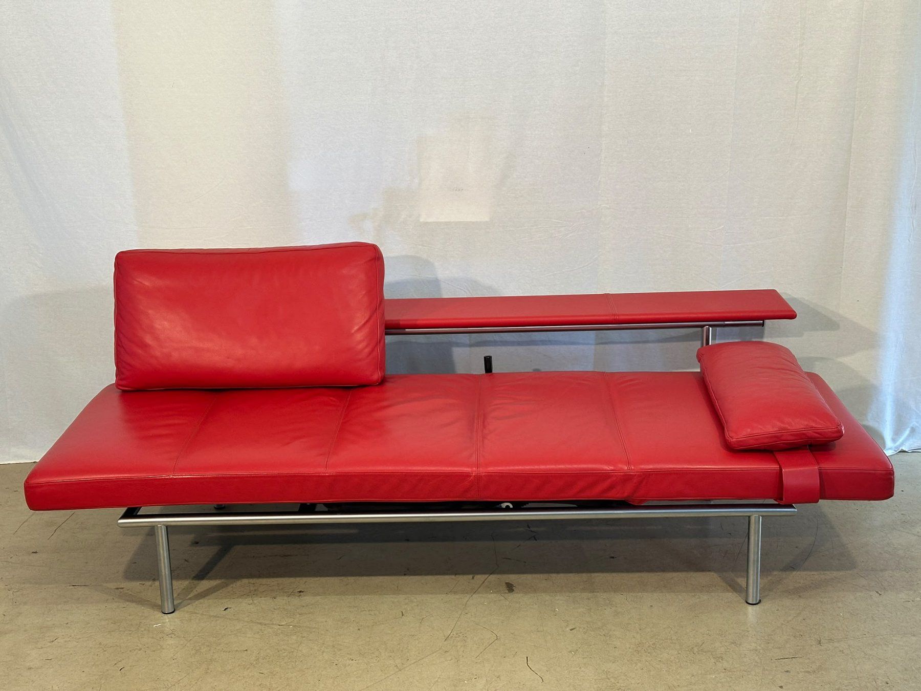 Sedie a sdraio: IP Design Campus Liege, rotes Leder - Ref 10/28 – Usato da Au ZH venduto da BrockiAu