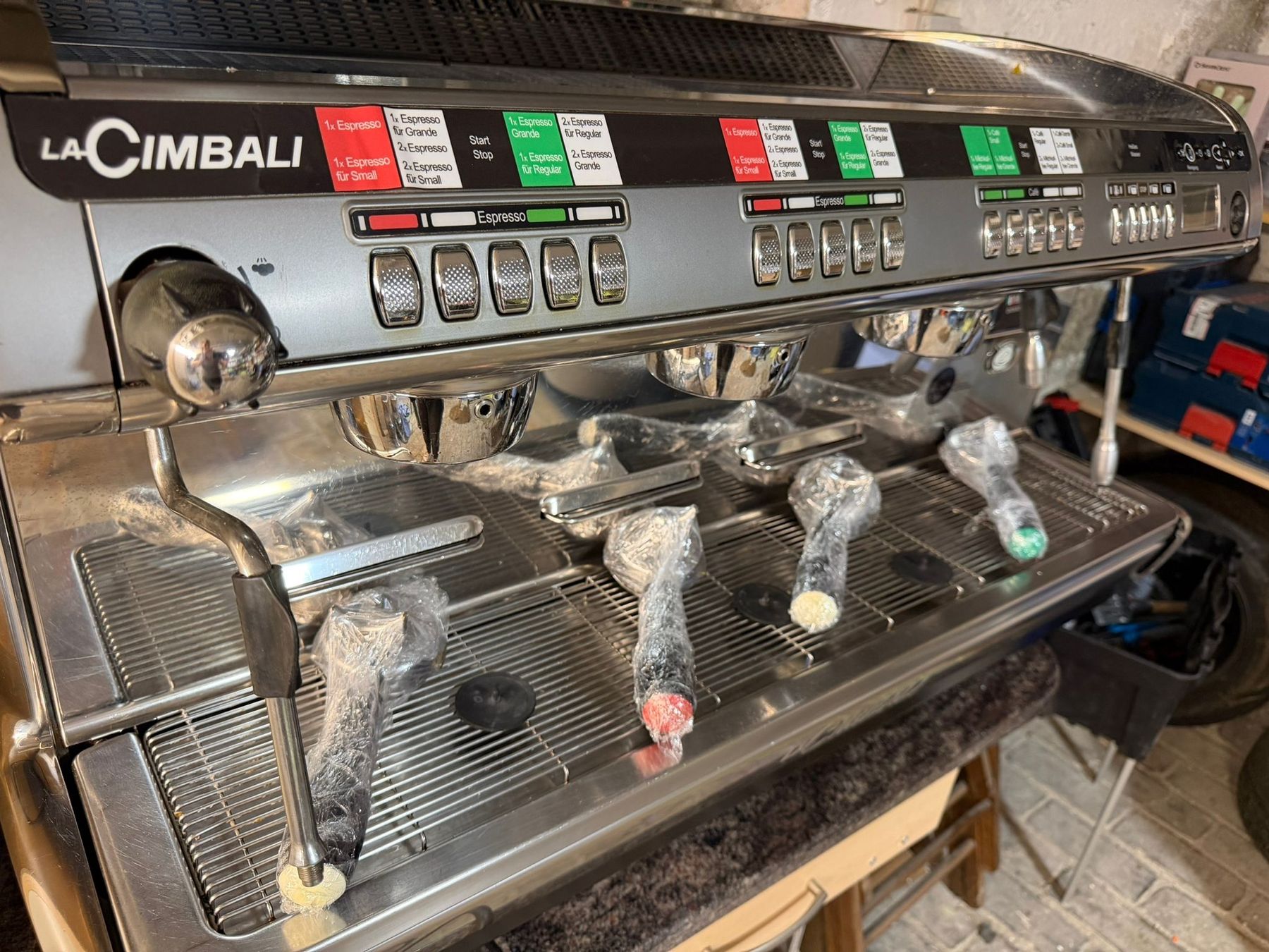 Cimbali Macchine per caffè & Macchine per espresso: LA CIMBALI M39 DOSTARON Kaffemaschine – Usato da Zürich venduto da 5183840711 2