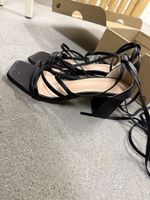 Elegante schwarze Sandalen mit Schnürung Grösse 37