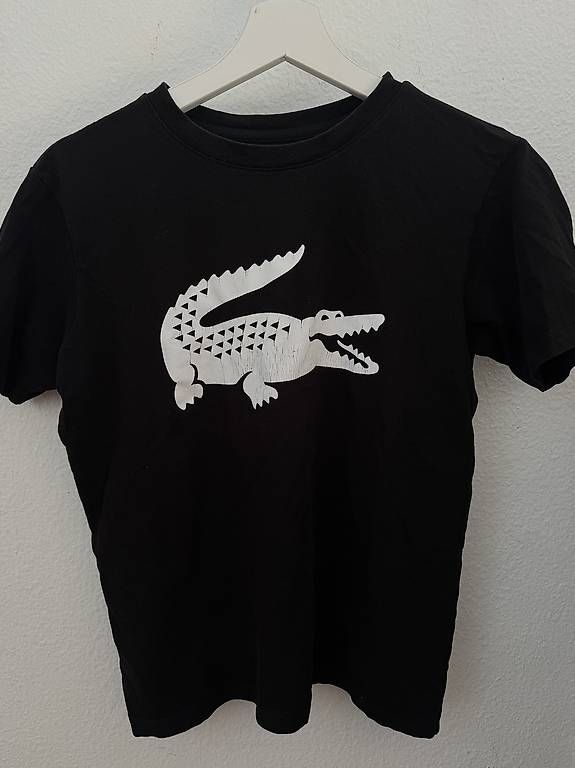 T-Shirts: Lacoste T shirt  – Gebraucht aus Zürich von val_99cm