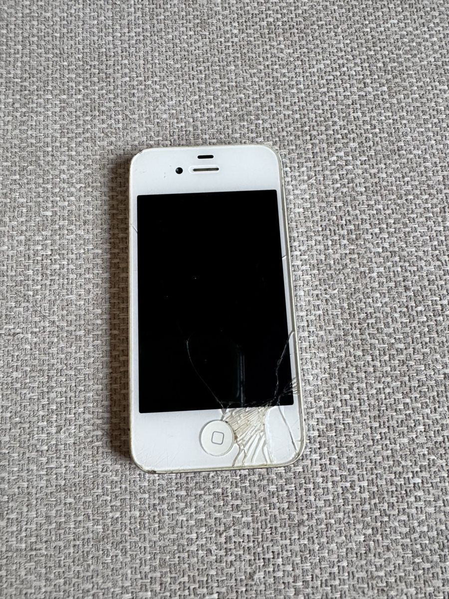 Apple Portables: Altes kaputtes iPhone – Défectueux à Zürich par MHW23