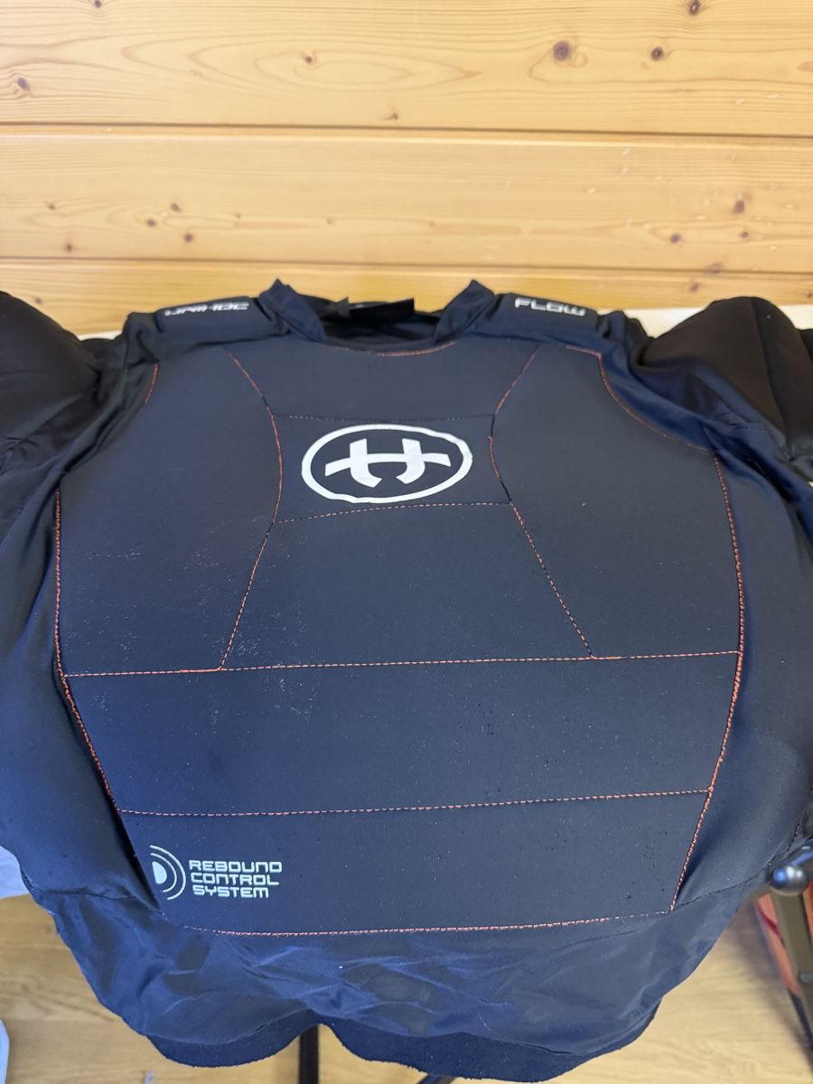 Schutz & Schoner: Unihockey BRUSTPANZER – Gebraucht aus Zollbrück von spatzan