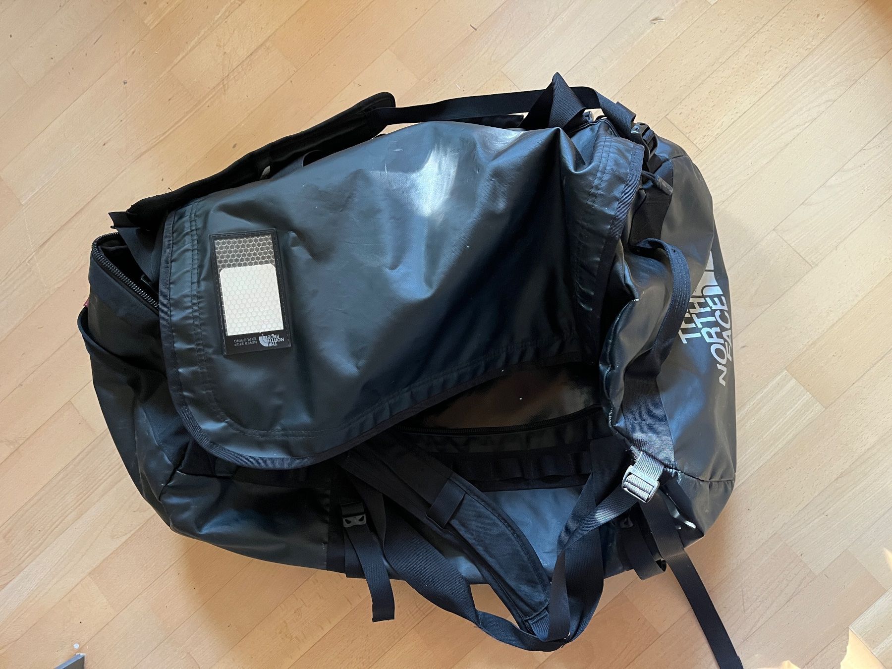 North Face Taschen: dufflebag von northface, Grösse L – Gebraucht aus Zürich von emily02