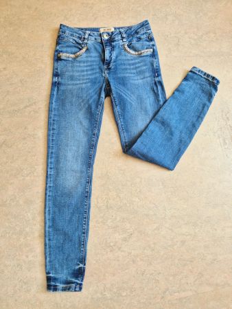 MOS MOSH JEANS HOSE 27 S 36 STICKEREI GLITZER,  TOP ZU BLUSE