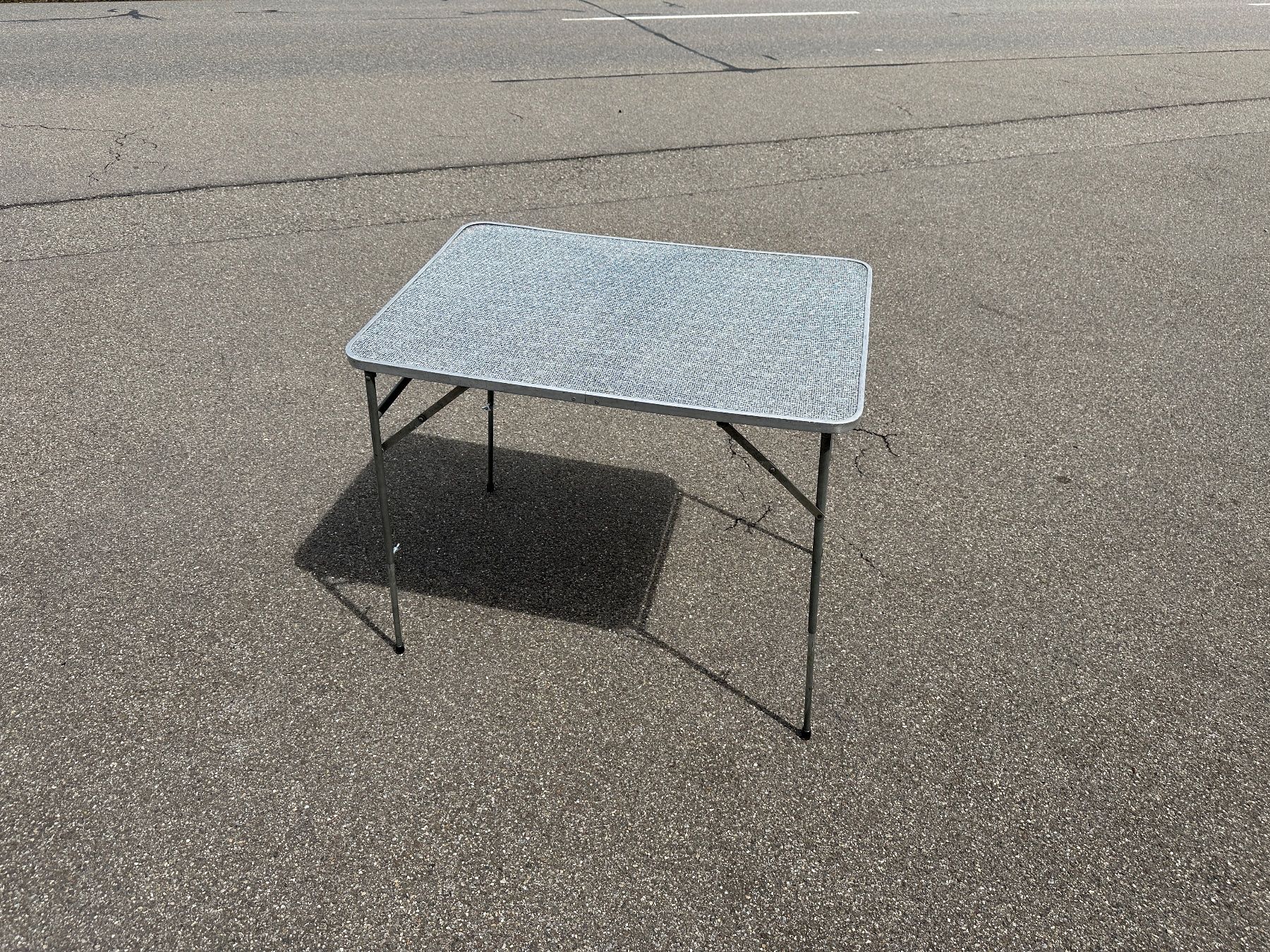 Tavoli: Vintage Camping Tisch / Klapptisch – Usato da Zürich venduto da frauflufelberg 8