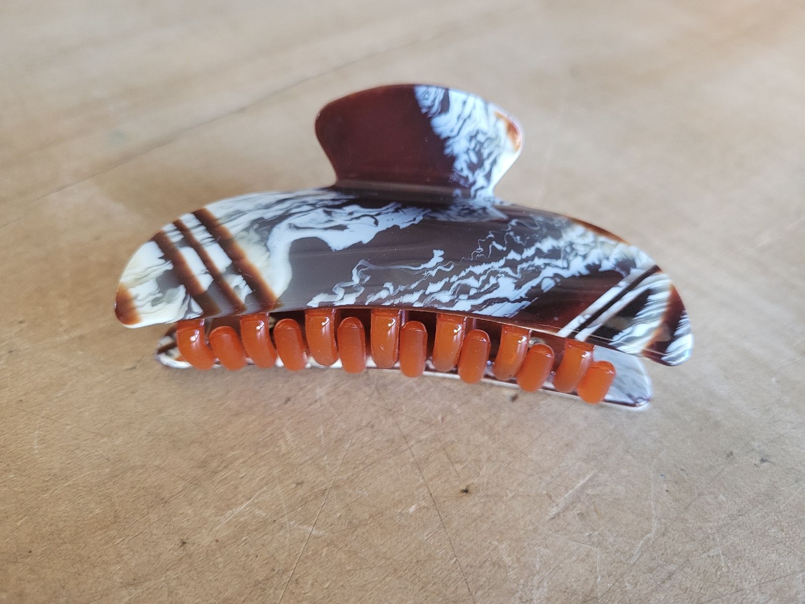 Accessori per capelli: Wunderschöne Haarklammer Midi Canyon Brown, von MACHETE – Usato da Zürich venduto da Engiadinabassa 1
